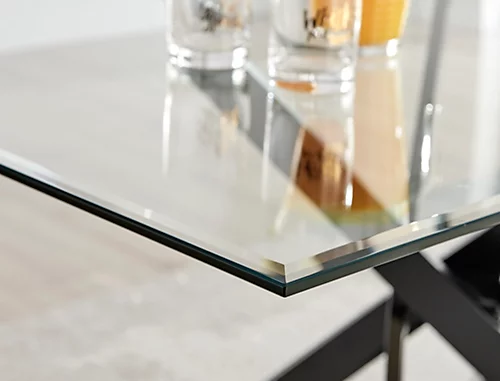 Furniturebox Leonardo 4 Seater Rectangular Glass Dining Table With Black Metal Angled Starburst Legs For Modern Dining Room 6 Furniturebox Leonardo 4 Seater Rectangular Glass Dining Table With Black Metal Angled Starburst Legs For Modern Dining Room - Image 4